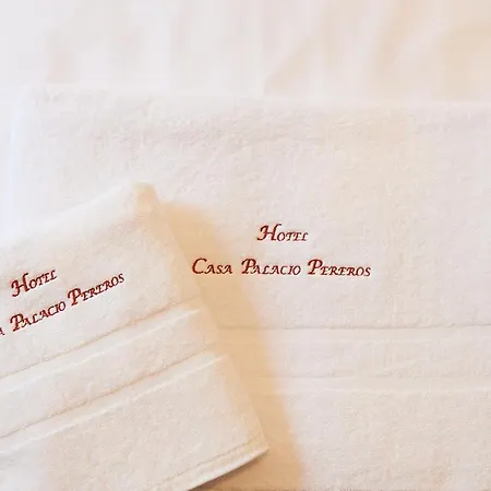 Casa Palacio Pereros 酒店 Caces